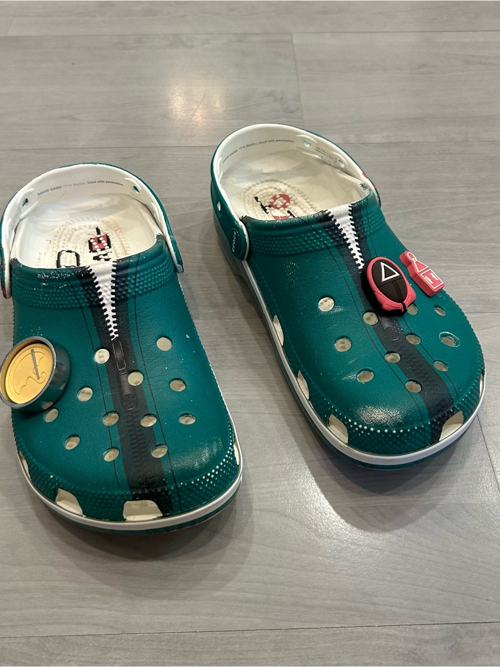 Crocs x Squid Game Classic Clog Sandals Shoes Men 6 / Women 8 210224-90H